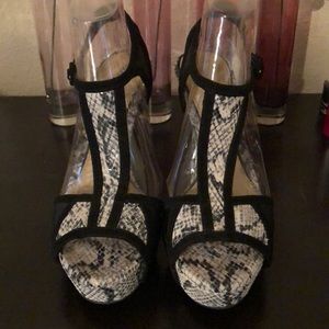 Gianni Bini “Snake Print” Stiletto Pumps